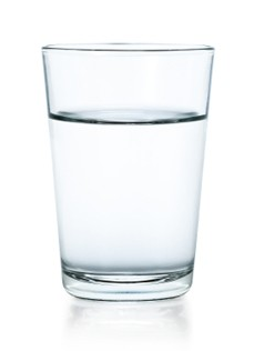 Szklanka wody